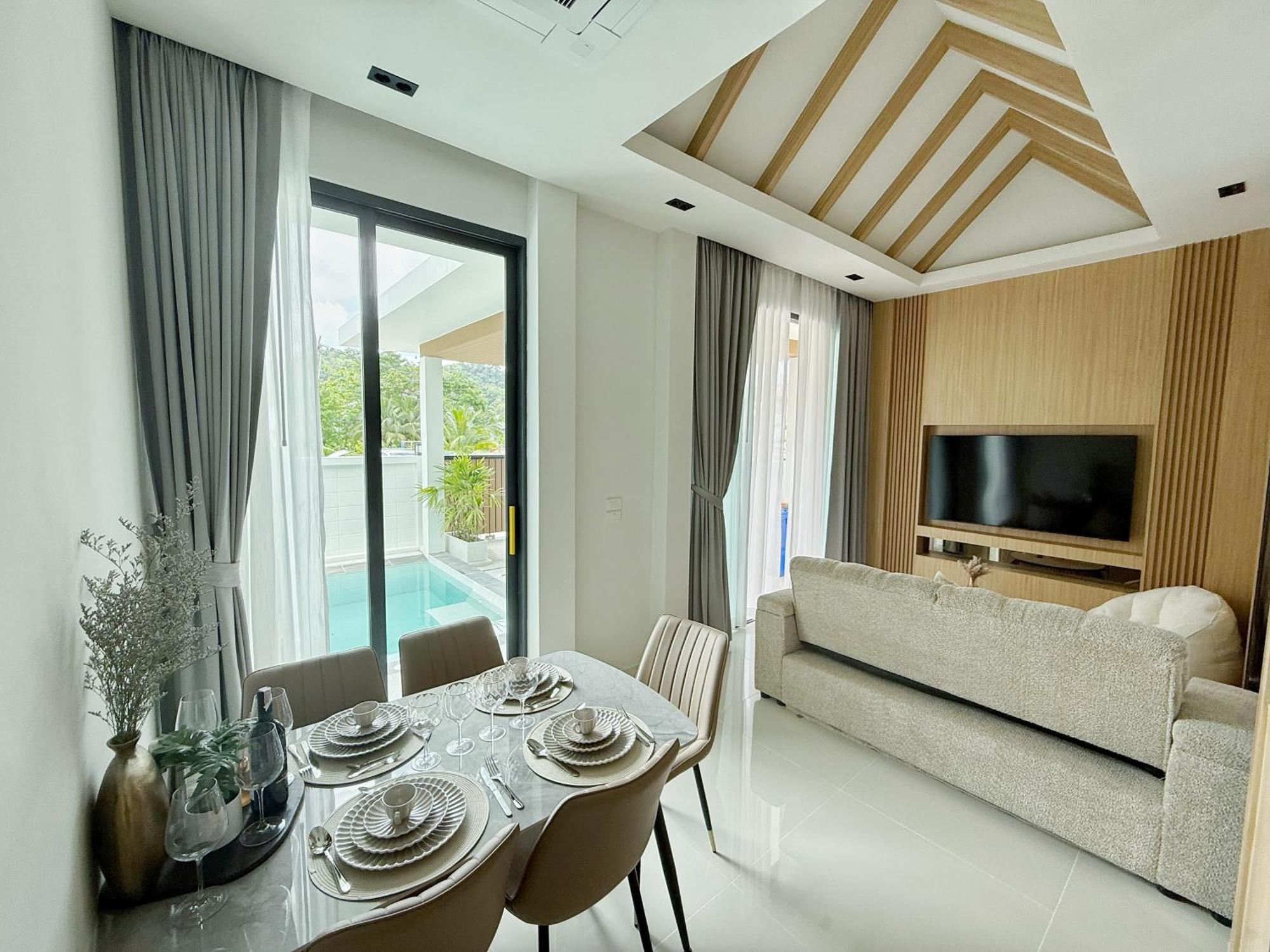 Relax Nai Yang Pool Villa